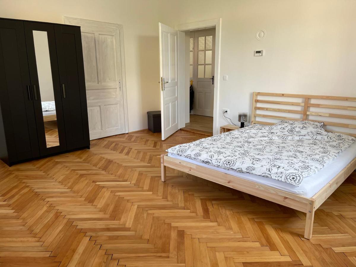 Pirc Apartment On Dunajska Street Ljubljana Eksteriør bilde
